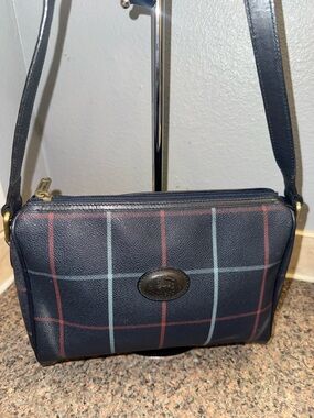 Burberrys vintage Navy Crossbody EUC.